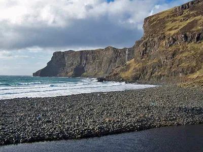 Talisker Bay, Carbost, Scottish Islands, United Kingdom — 4