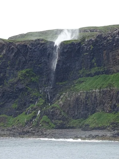 Talisker Bay, Carbost, Scottish Islands, United Kingdom — 5