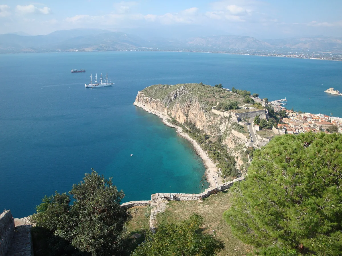 Playa de Arvanitia, Nafplio, Peloponnese, Grecia — 2