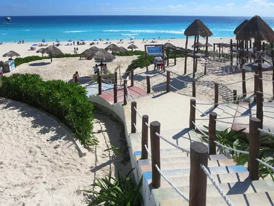 Playa Delfines