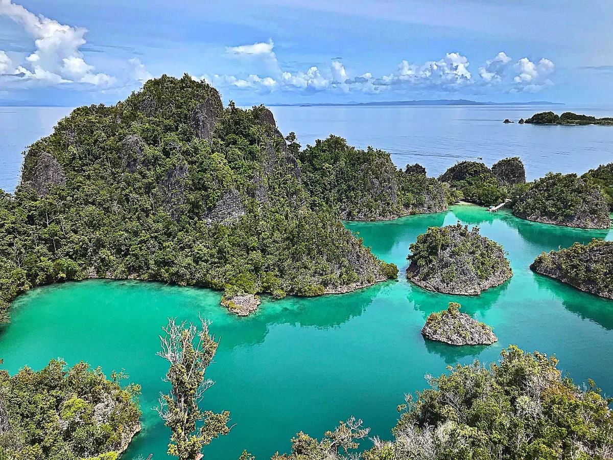 Plage de Pianemo, Waigeo Barat Kepulauan, West Papua, Indonésie