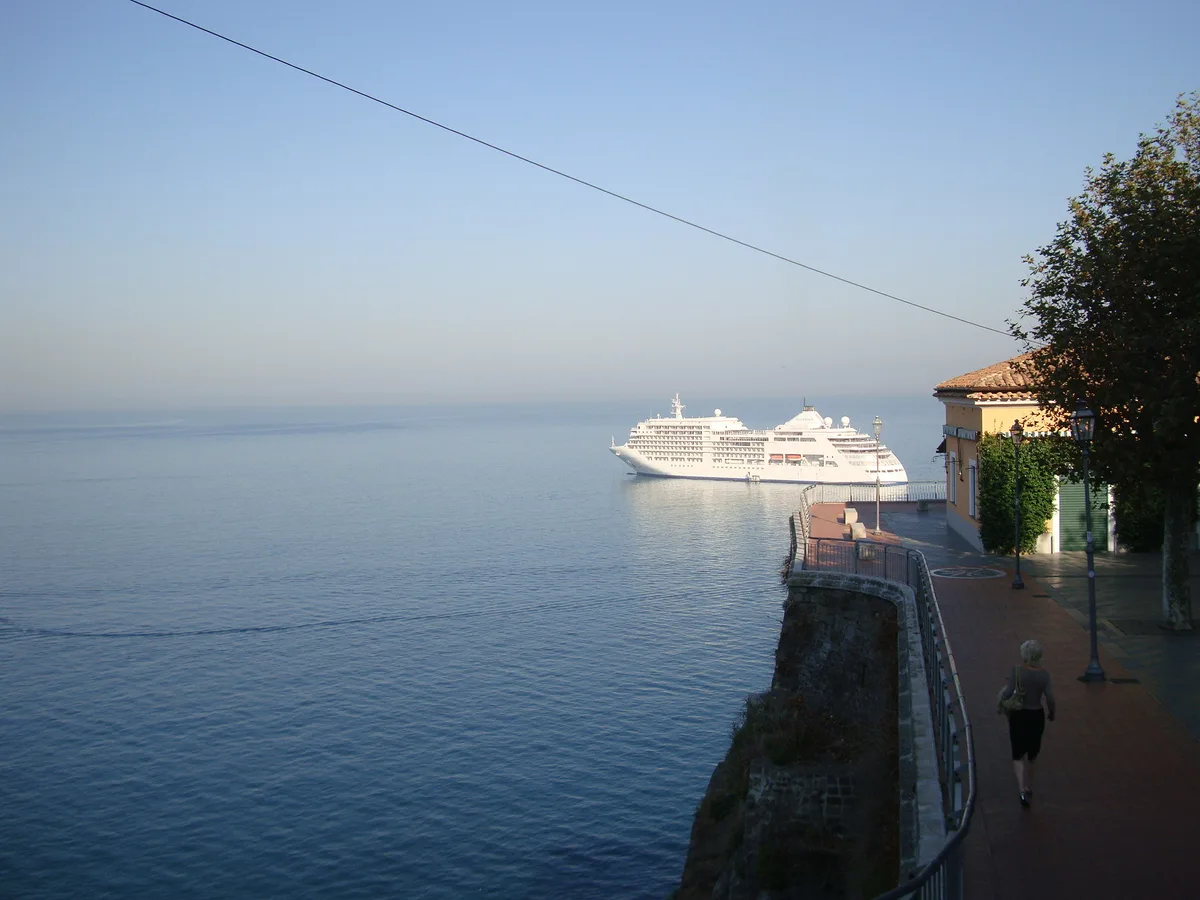 Plage de la Marinella, Amalfi, Campania, Italie — 6