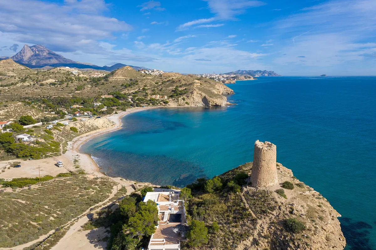 Cala El Xarco, La Vila Joiosa / Villajoyosa, Valencian Community, España — 2