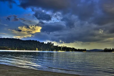 Spiaggia di Kok, Mukim Ayer Hangat, Andaman Sea, Malesia — 2