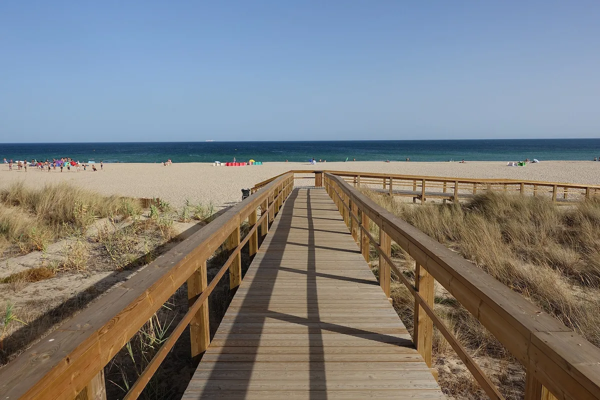 Plage de Meia Praia, Lagos, Portuguese Atlantic, Portugal — 5