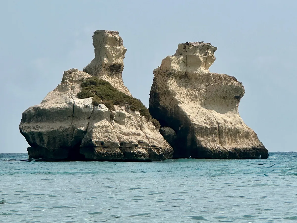 Plage de Torre dell'Orso, Melendugno, Puglia, Italie — 3