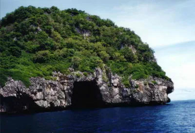 Gato Island Beach