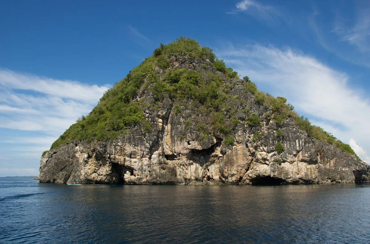 Gato Island Beach, Daanbantayan, Central Visayas, Philippines — 2