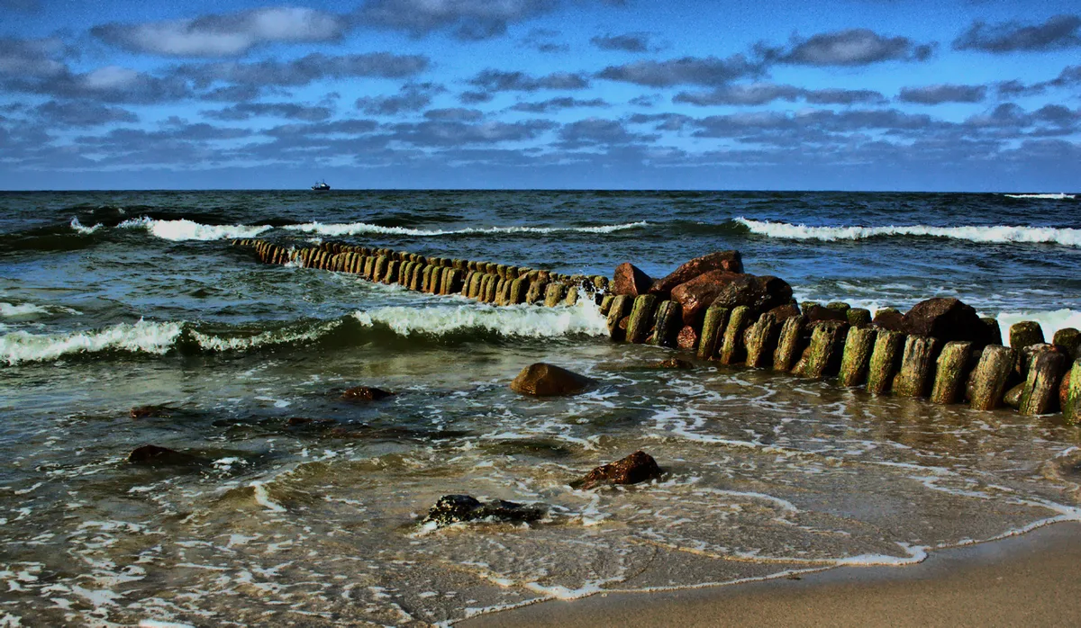 Pionersky Beach, Baltic Sea, Russia — 3