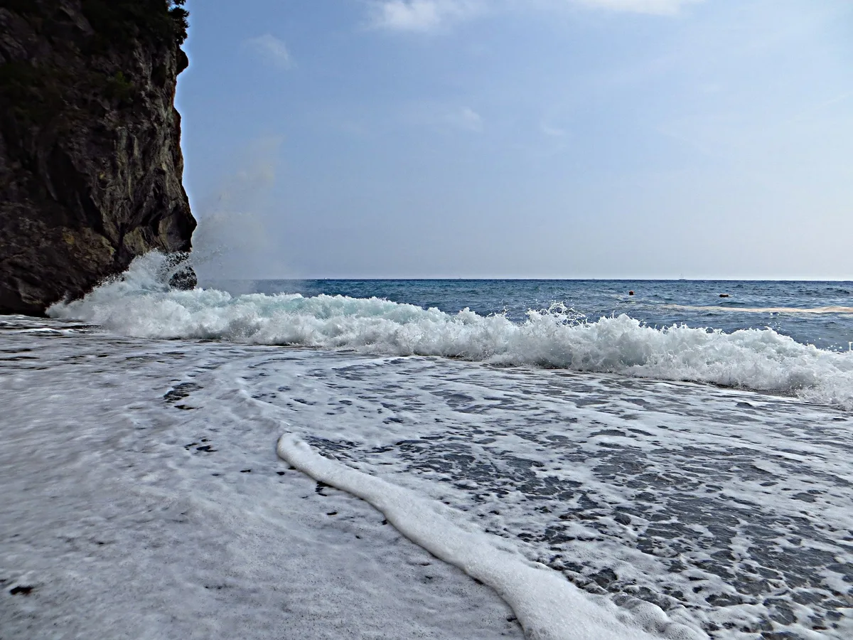 Plage d'Atrani, Atrani, Campania, Italie — 3