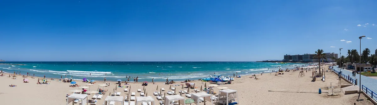 Platja del Postiguet, Alicante, Valencian Community, España — 6