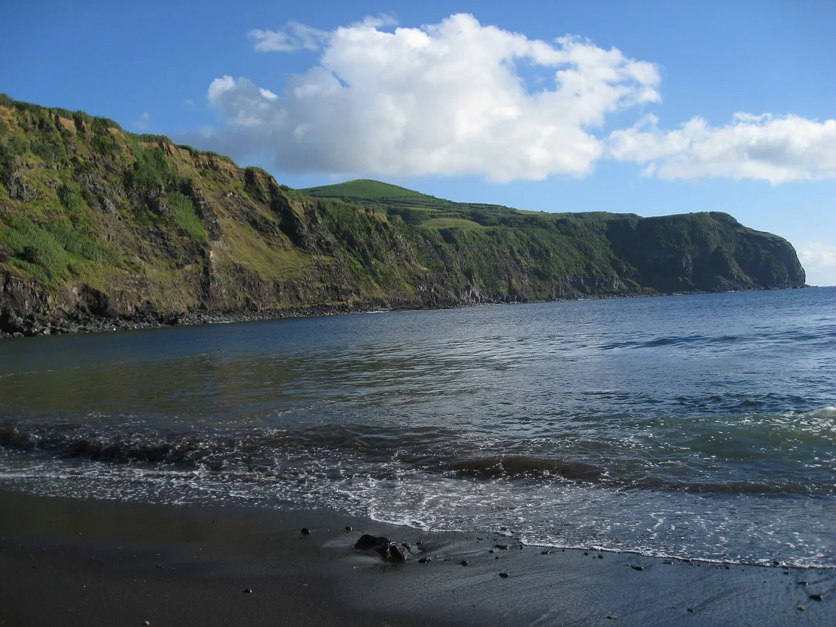 Plage des Mosteiros, Ponta Delgada, Azores, Portugal — 6