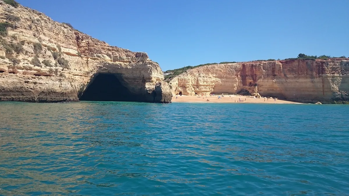 Plage de Benagil, Lagoa, Portuguese Atlantic, Portugal — 2