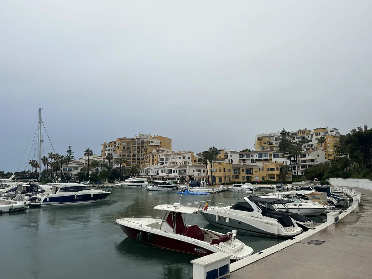 Playa de Cabopino, Marbella, Andalusia, España — 2