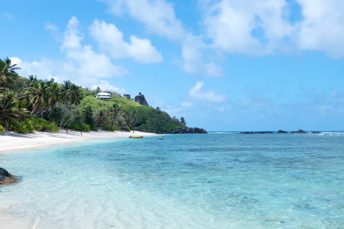 Plage de l'Anse Forbans, Takamaka, Seychelles Inner Islands, Seychelles — 4
