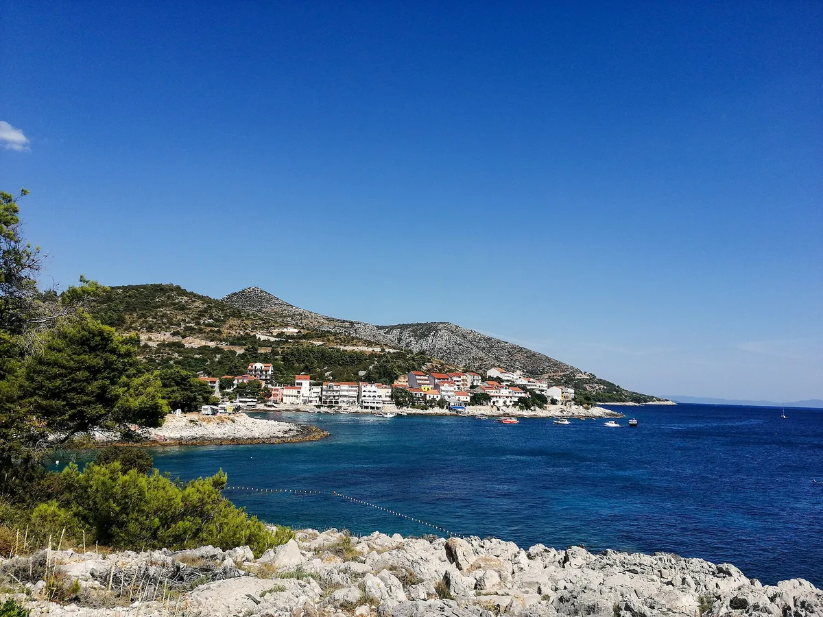 Plage de Milna, Vis, Dalmatia, Croatie — 5