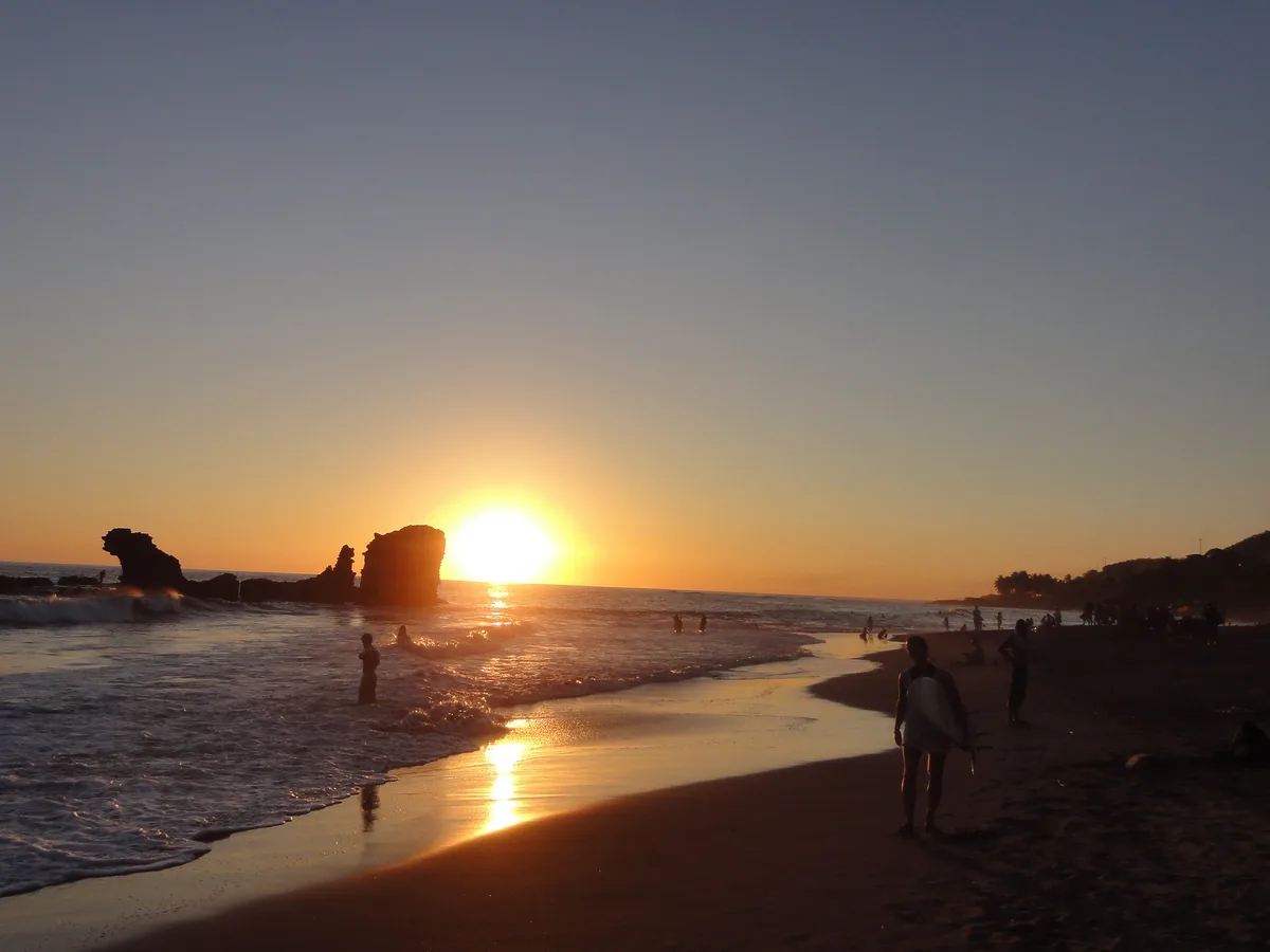 El Tunco (La Bocana) Beach, Tamanique, Central American Pacific, El Salvador — 6