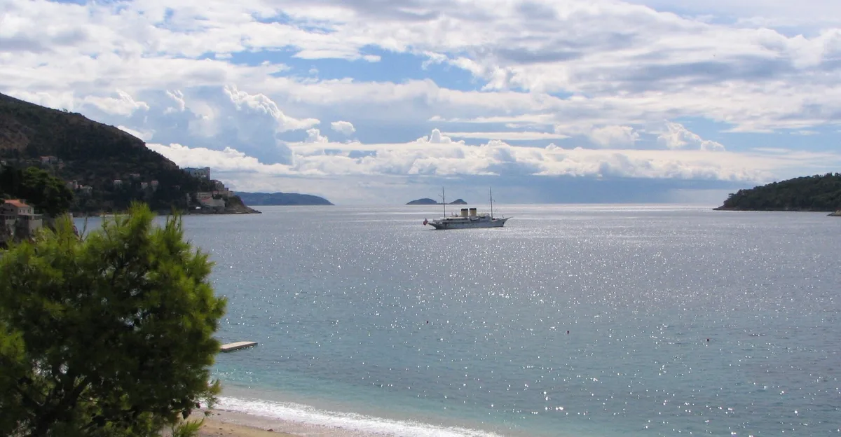 Plage de Banje, Dubrovnik, Dalmatia, Croatie — 2
