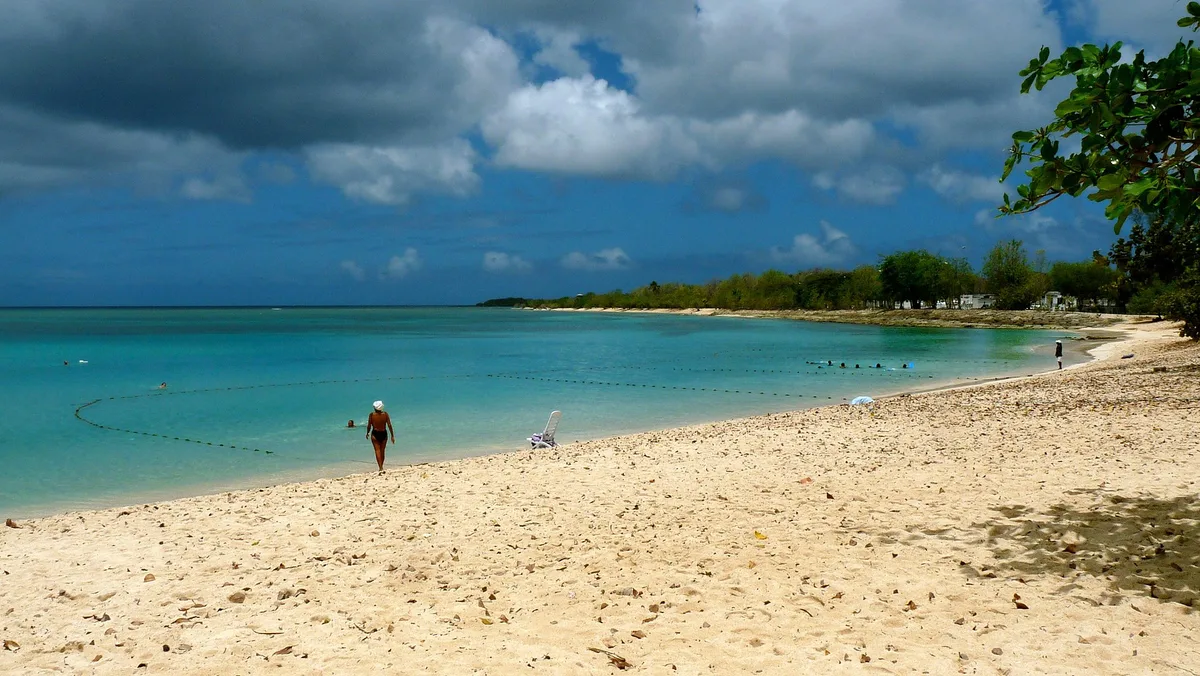 Souffleur-Strand, Port-Louis, Guadeloupe, Frankreich — 6