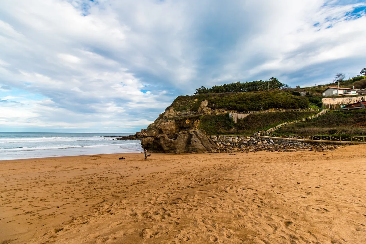 Plage de la Ñora, Villaviciosa, Asturias, Espagne — 2