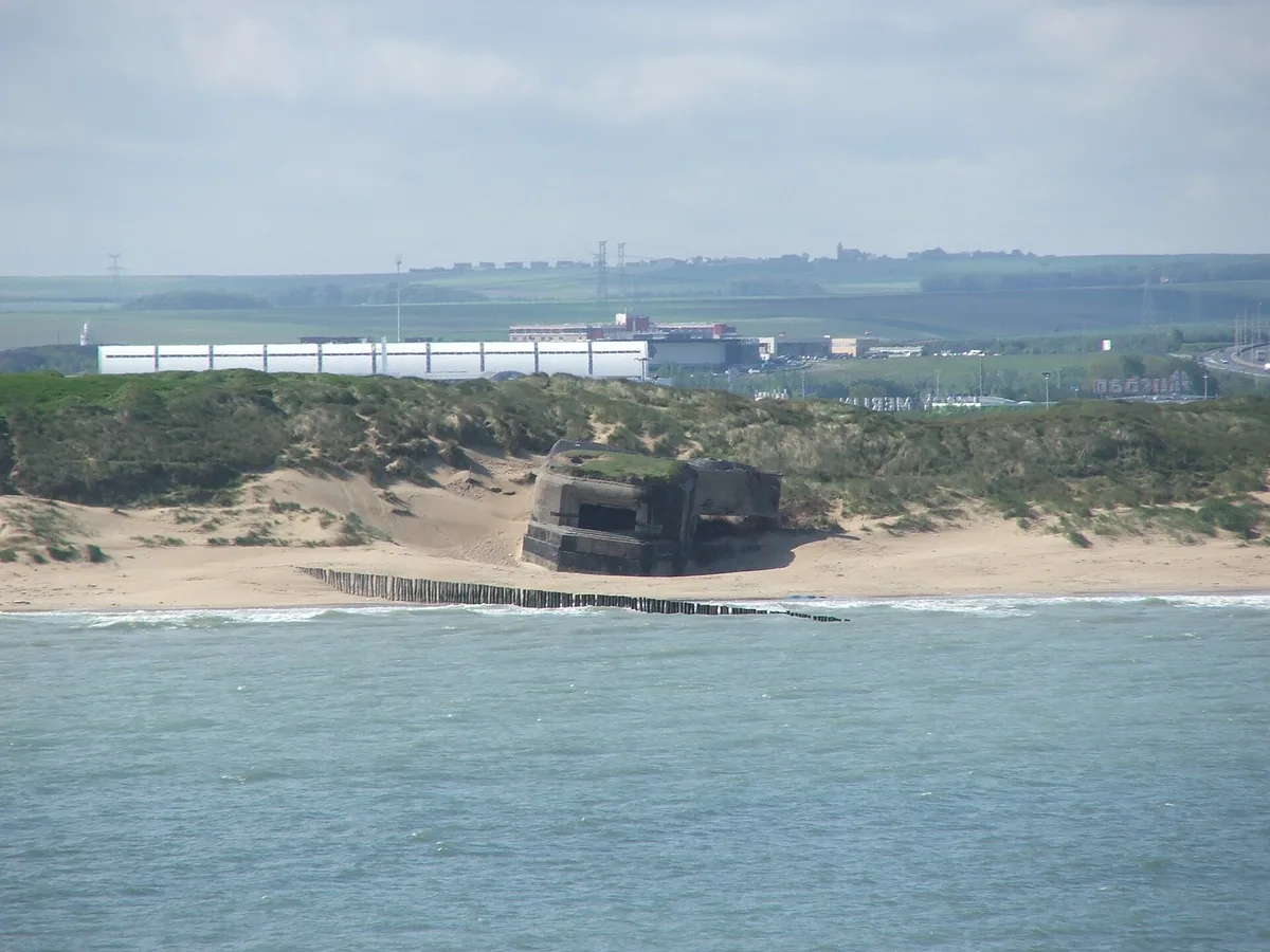 Plage de Calais, Calais, Hauts-de-France, France — 6