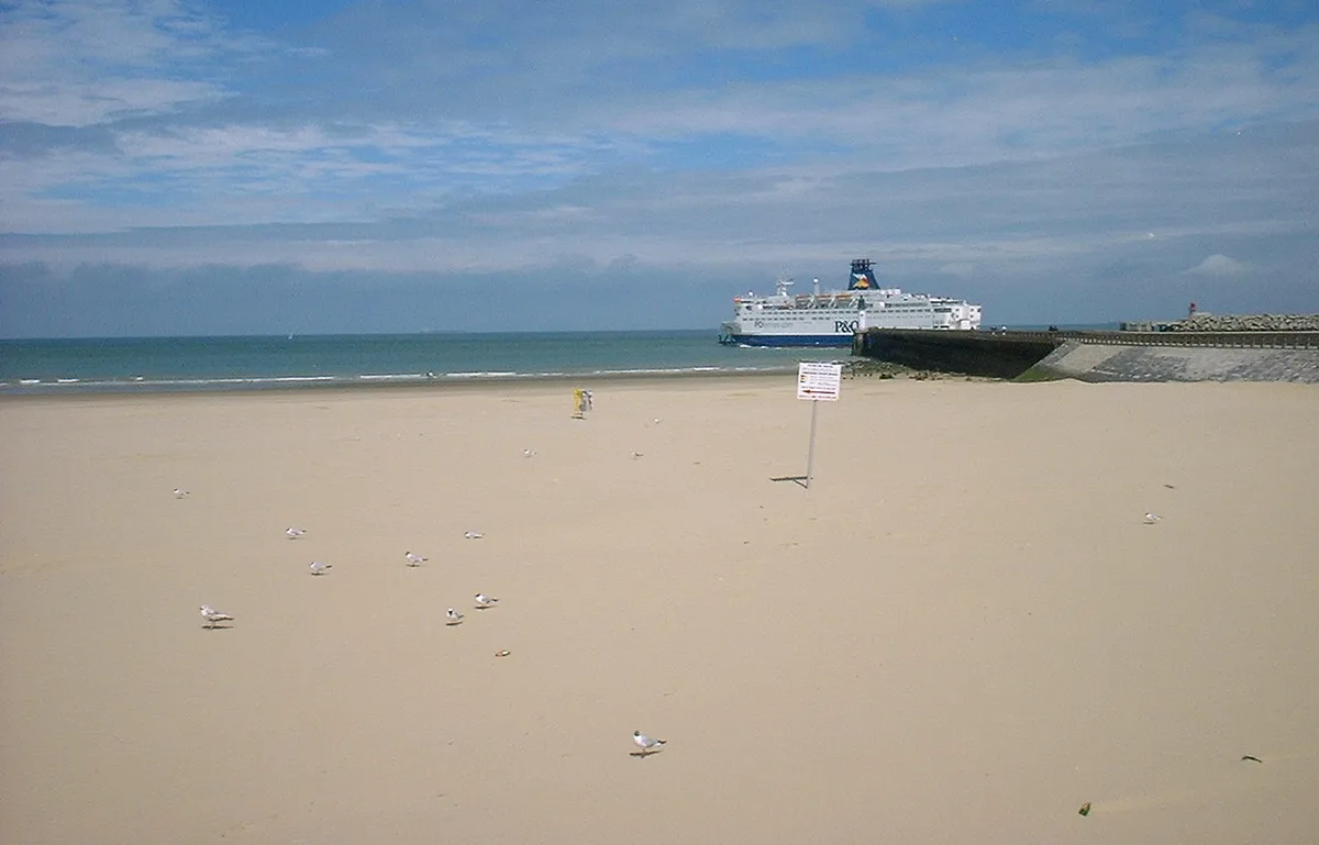 Plage de Calais, Calais, Hauts-de-France, France — 3