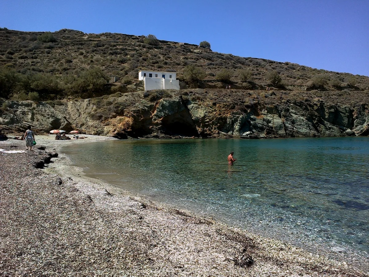 Plage d'Agios Georgios, Cyclades, Grèce — 3