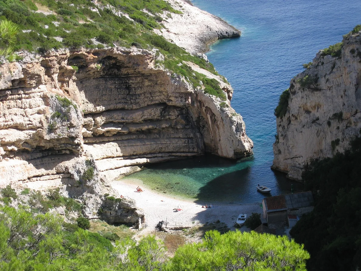 Plage de Stiniva, Vis, Dalmatia, Croatie