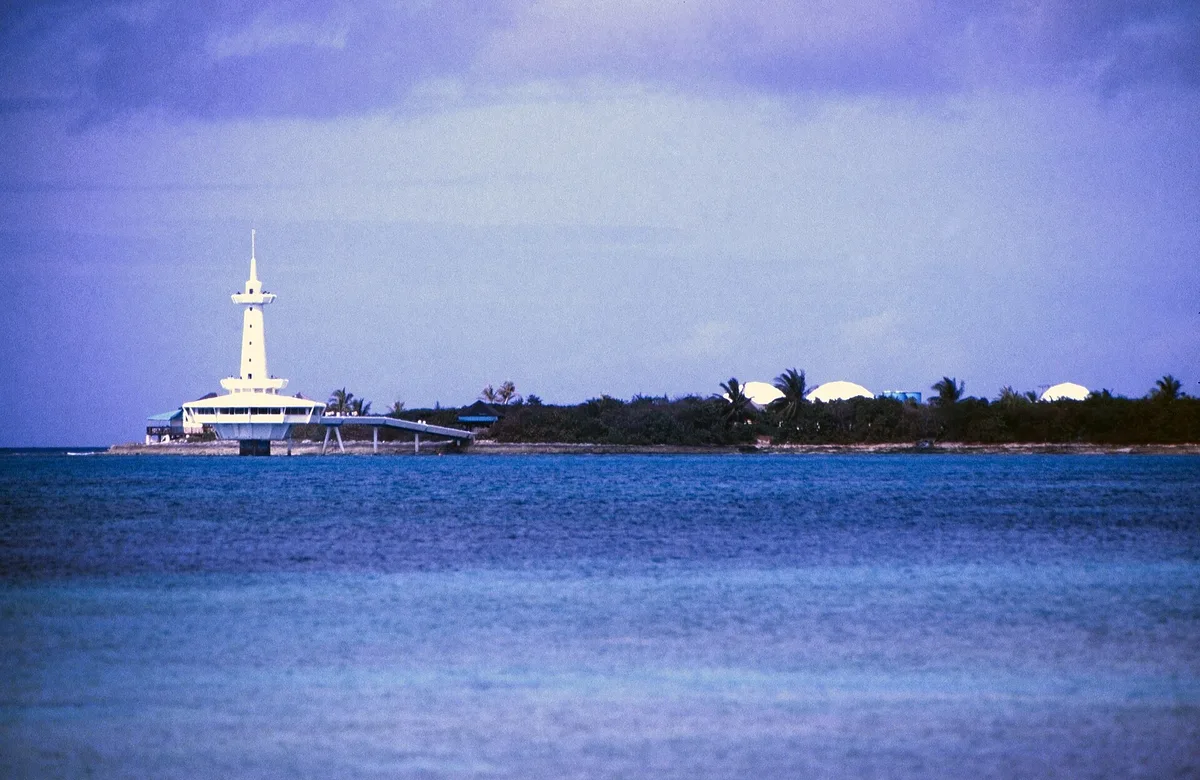 Playa de Arawak Cay, Nassau, Lucayan Archipelago, Bahamas — 5