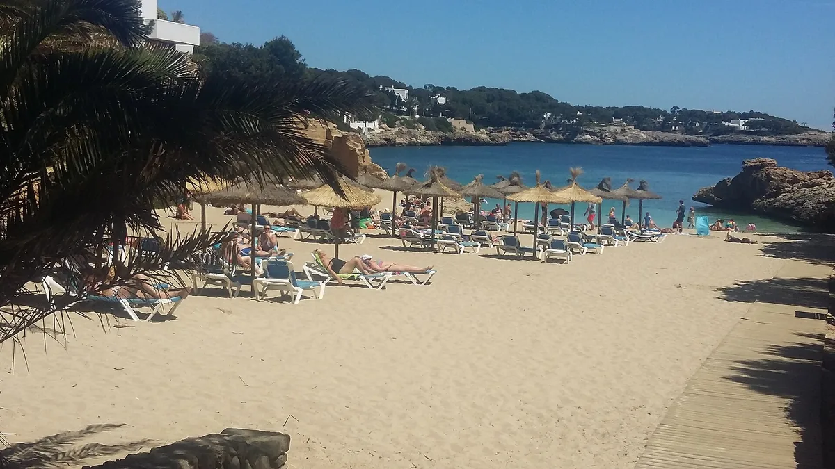 Plage de Caló d'es Pou, Santanyí, Balearic Islands, Espagne — 6