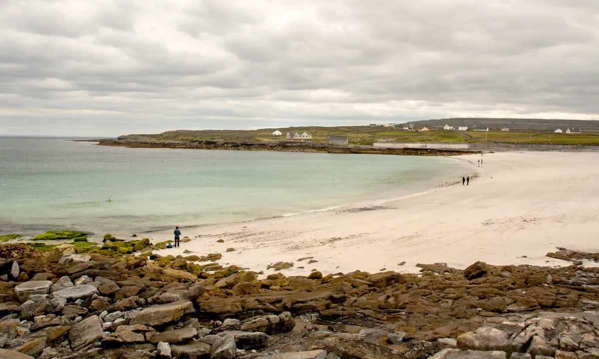 Trá Chill Mhuirbhigh Thuaidh Beach, Kilmurvey, Connacht, Ireland — 5