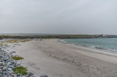 Trá Chill Mhuirbhigh Thuaidh Beach, Kilmurvey, Connacht, Ireland — 6