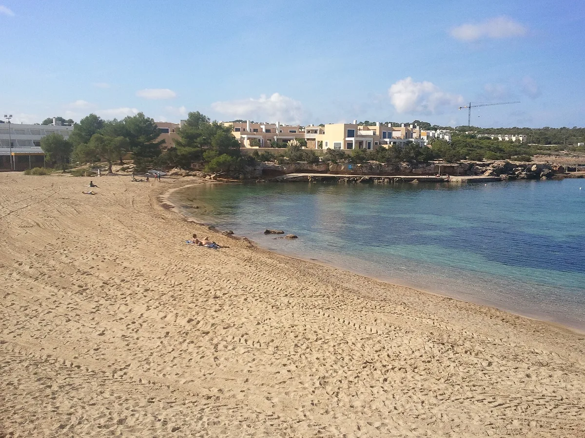 Playa de Es Torrent, Sant Josep de sa Talaia, Balearic Islands, España — 4