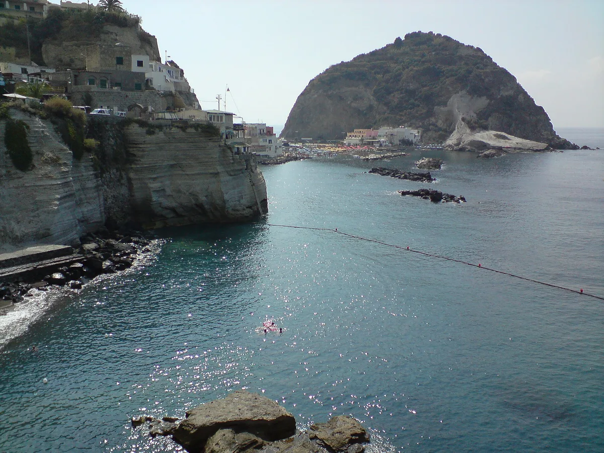 Playa de Sant'Angelo, Serrara Fontana, Campania, Italia — 4