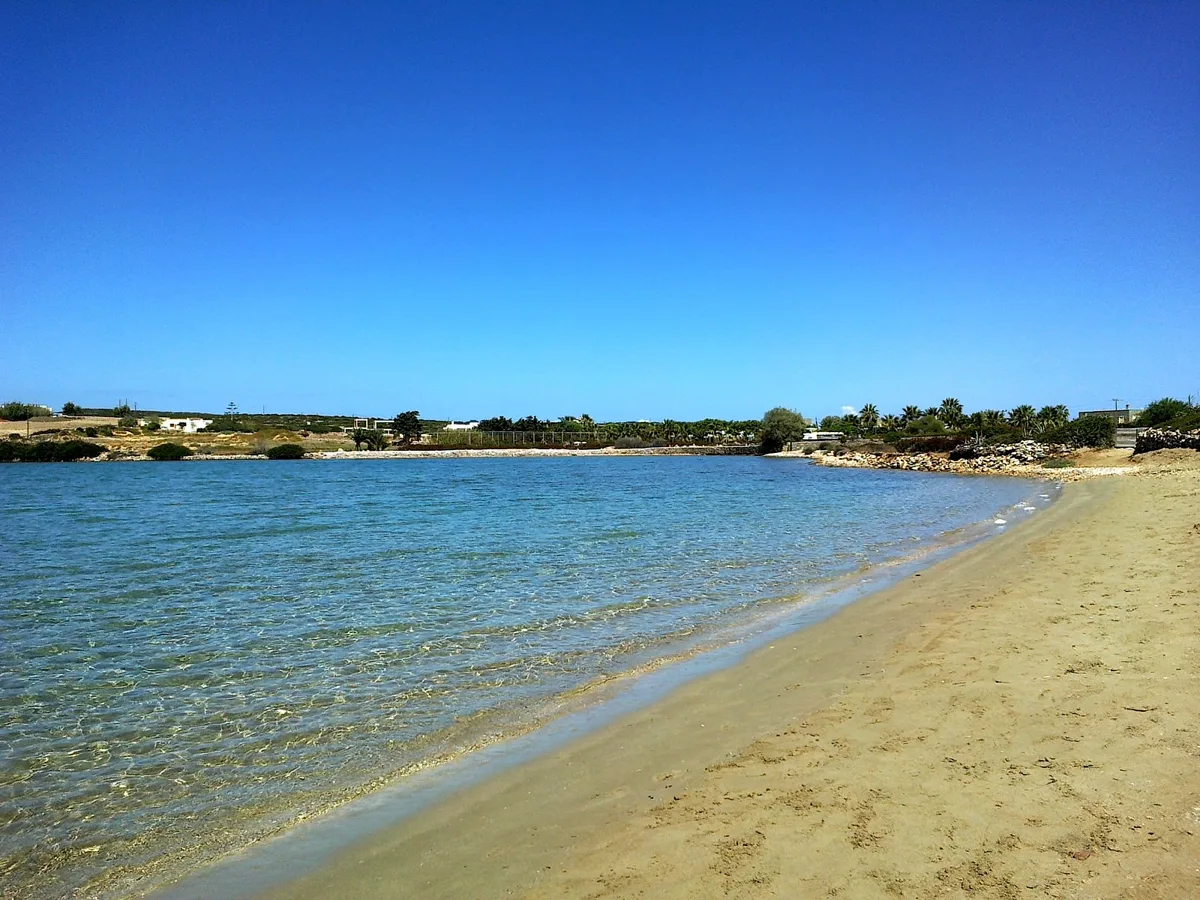 Plage de Lageri, Naoussa, Cyclades, Grèce — 3