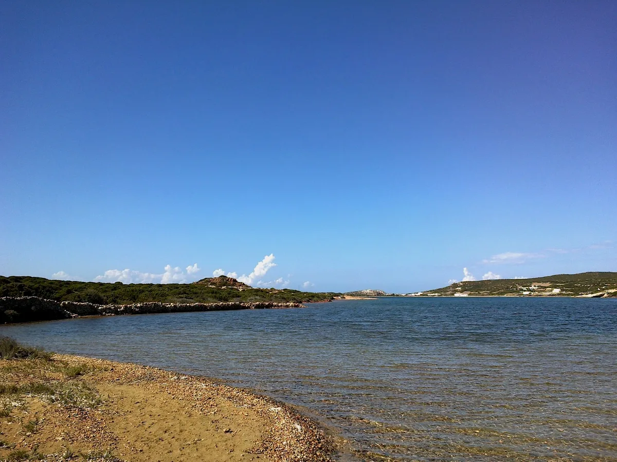 Plage de Lageri, Naoussa, Cyclades, Grèce — 4