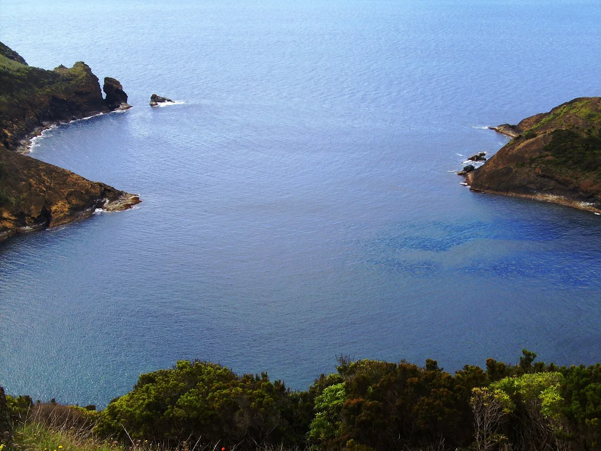 Plage de Monte da Guia, Horta, Azores, Portugal — 4