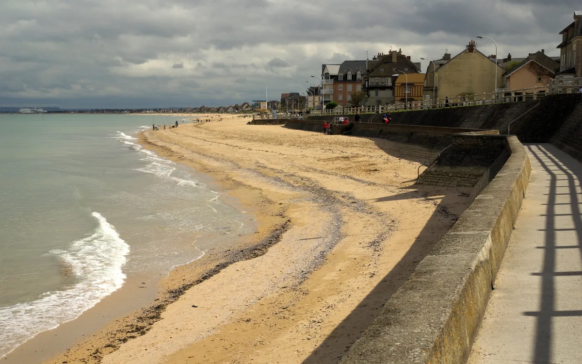 Plage de Lion-sur-Mer, Lion-sur-Mer, Normandy, France