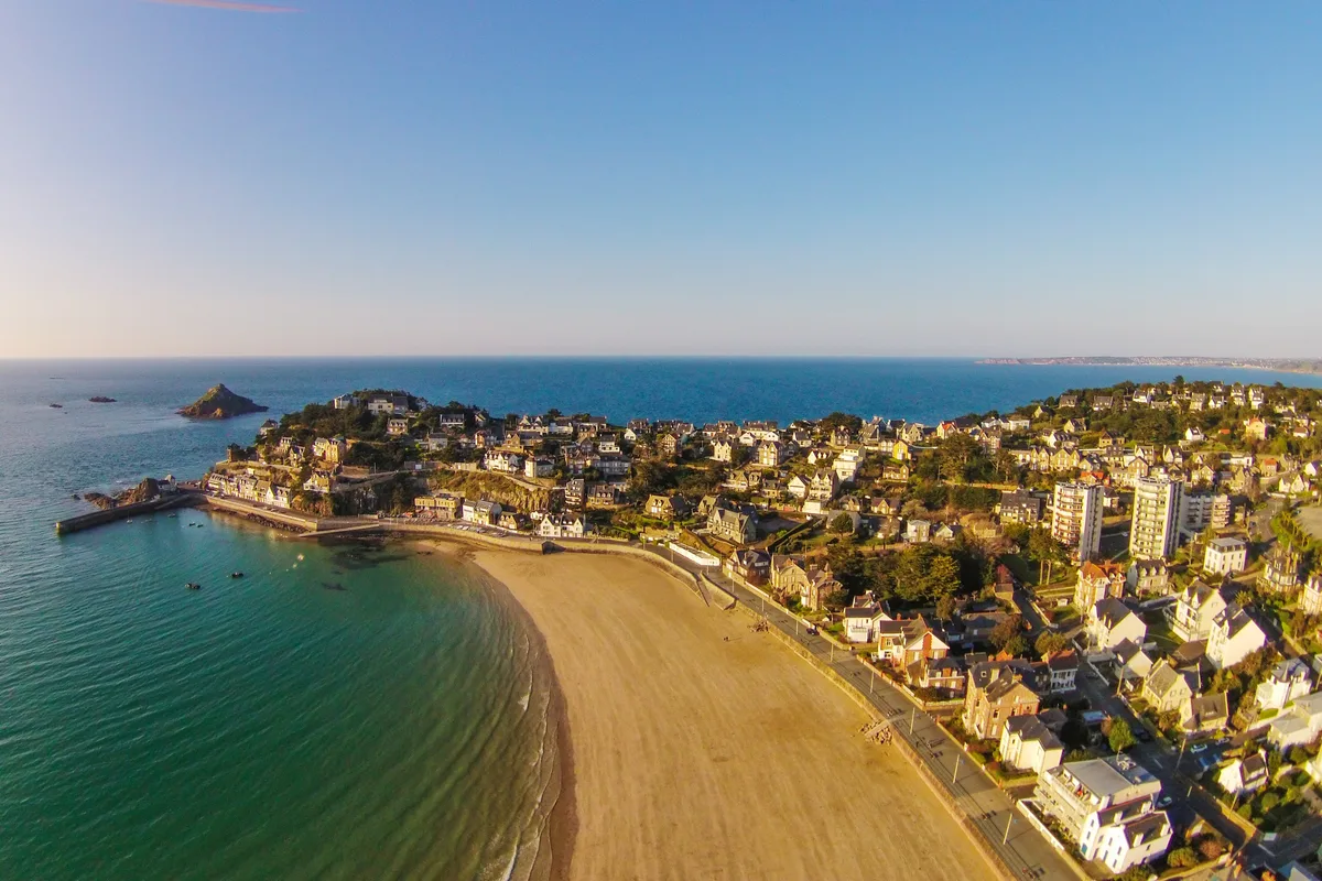 Plage du Val André, Le Val-André, Brittany, France