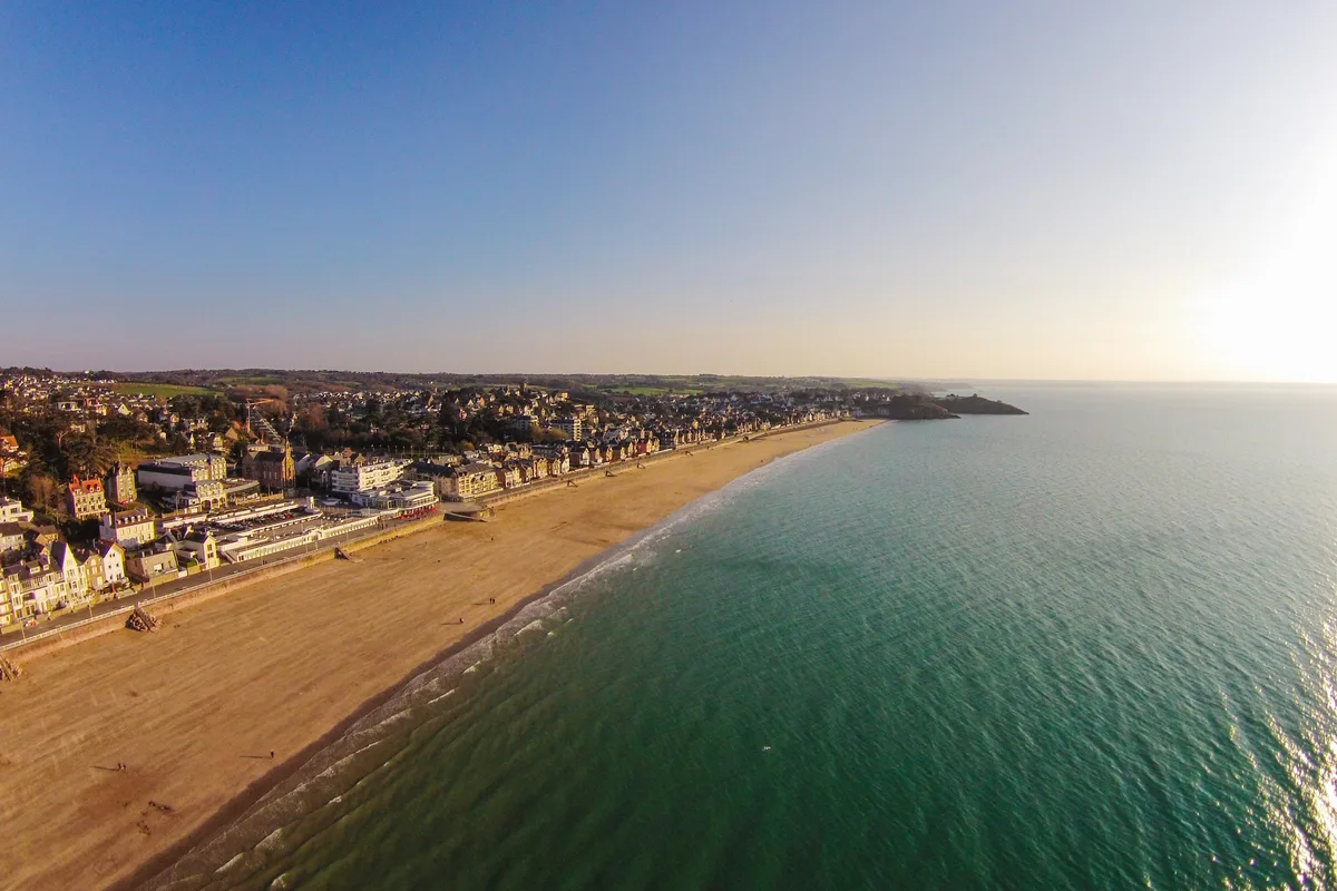 Plage du Val André, Le Val-André, Brittany, France — 2