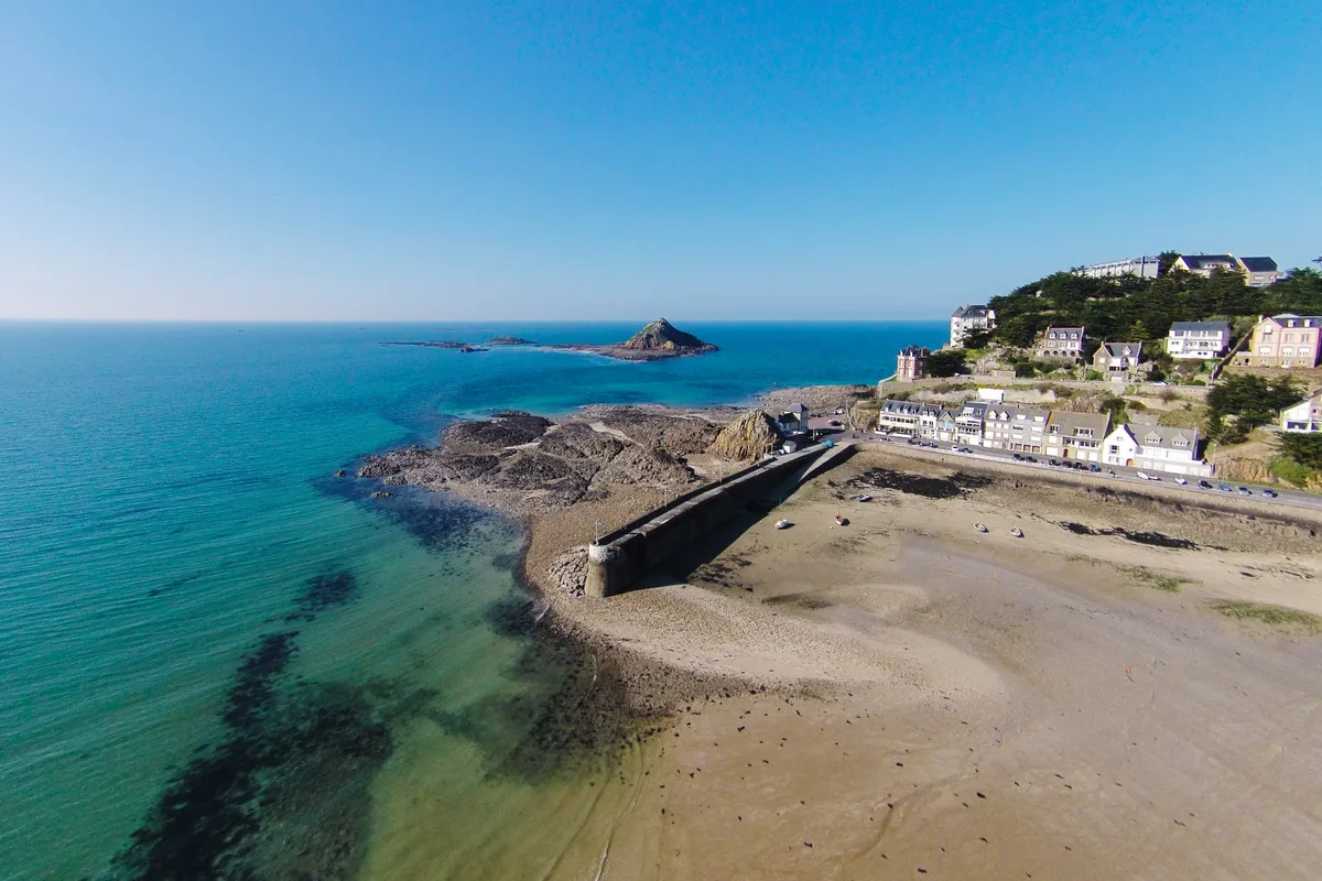 Plage du Val André, Le Val-André, Brittany, France — 3