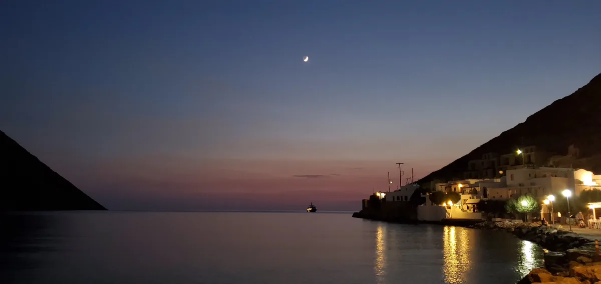 Agia Marina Beach, Artemonas, Cyclades, Greece — 2