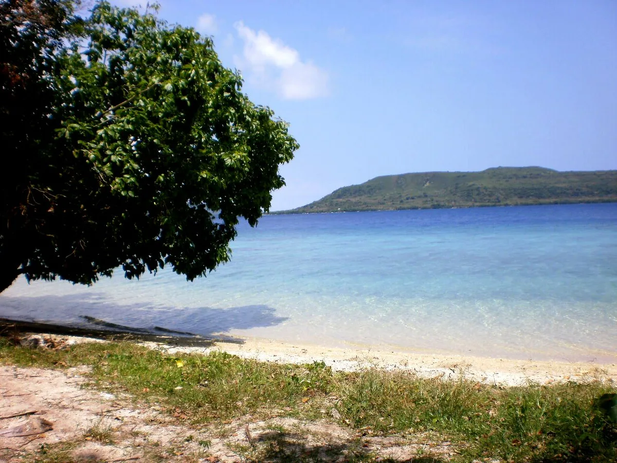 Playa de Lelepa Island, Lelepa, Shefa Province, Vanuatu — 4