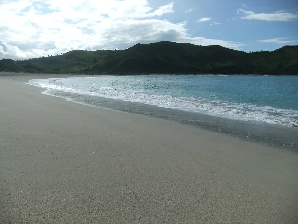 Plage de Mawun, Tumpak, Lesser Sunda Islands, Indonésie — 4