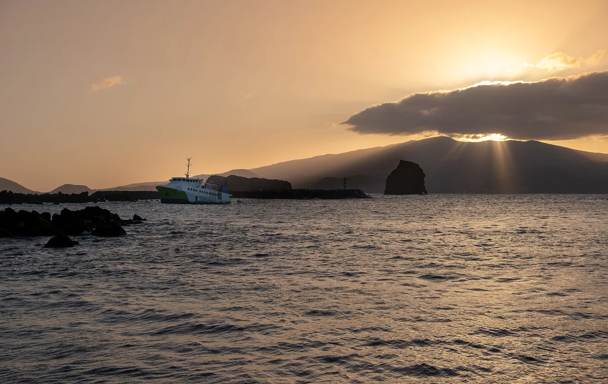 Plage des Piscinas Naturais da Madalena, Madalena, Azores, Portugal — 2