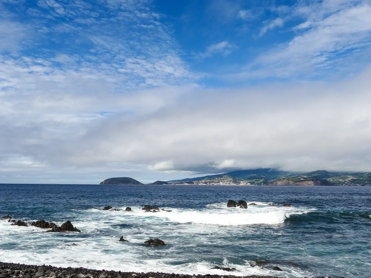 Plage des Piscinas Naturais da Madalena, Madalena, Azores, Portugal — 3