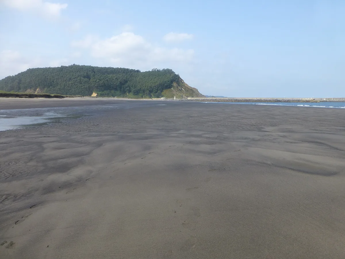Plage de Los Quebrantos, Soto del Barco, Asturias, Espagne — 4