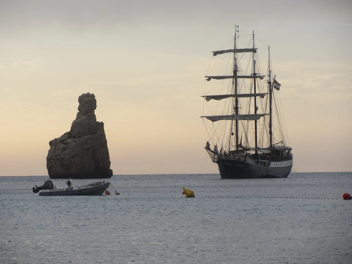 Platja de ses Figueretes, Eivissa, Balearic Islands, España