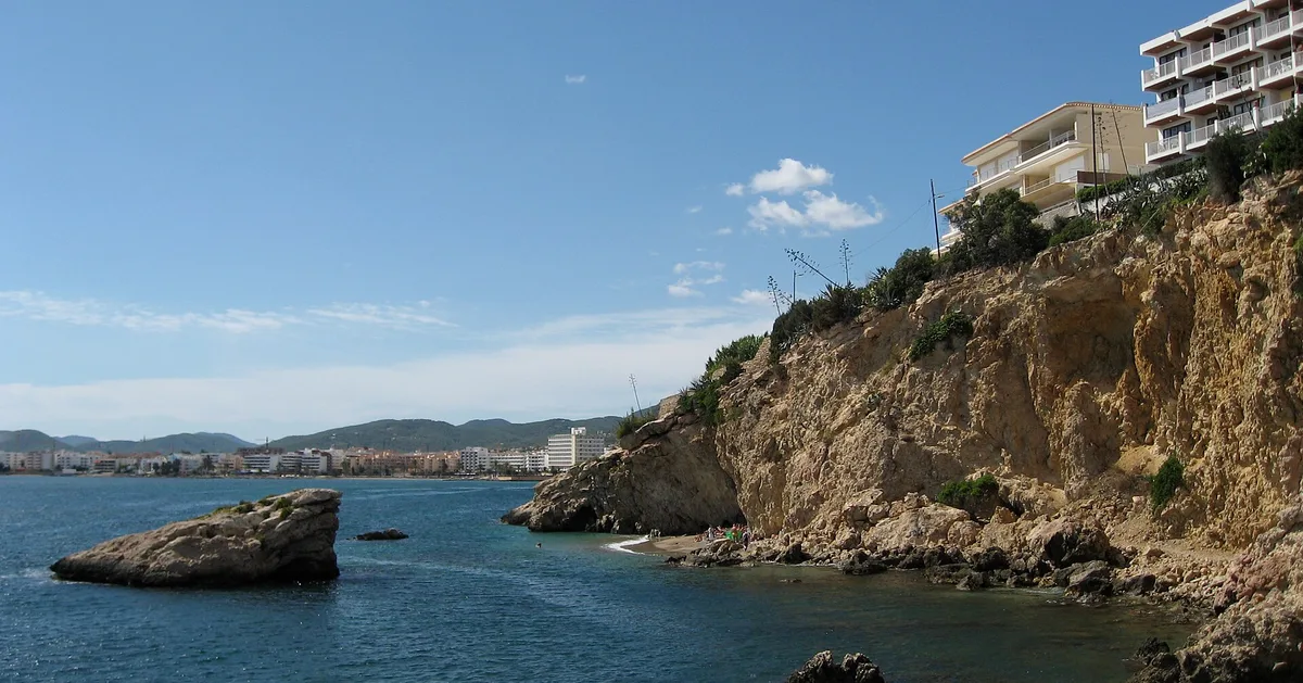 Platja de ses Figueretes, Eivissa, Balearic Islands, España — 3