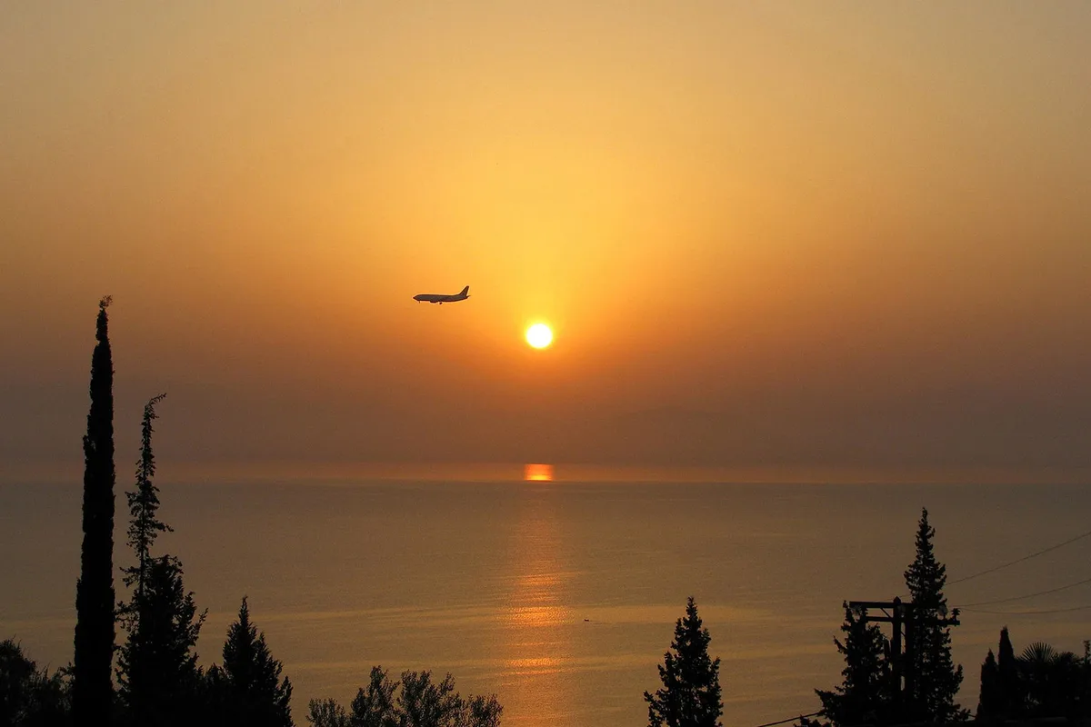 Playa de Benitses, Achilleio, Ionian Islands, Grecia — 5